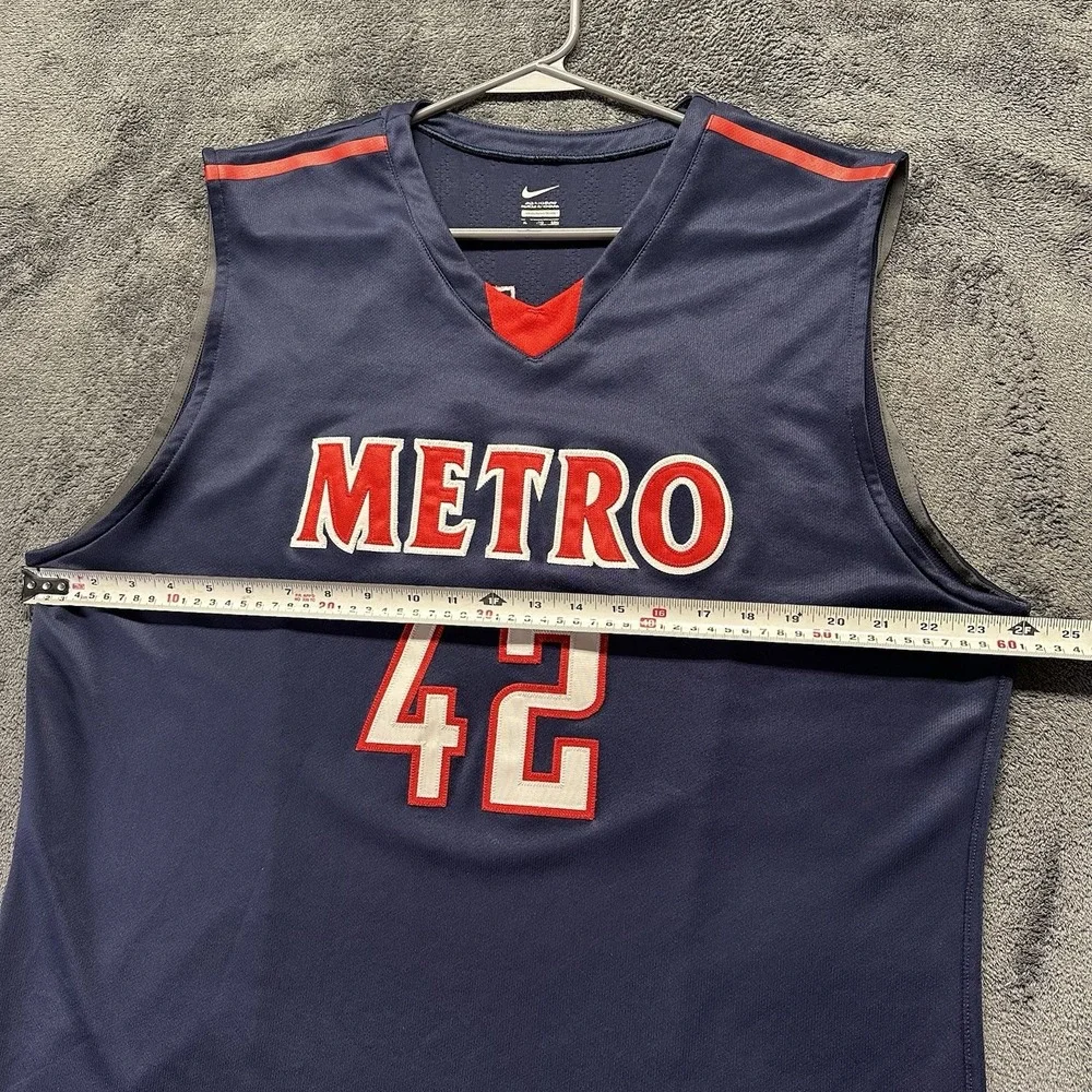 Nike Team Metro Basketball Jersey Big Logo Size 2XL Street Y2K Embroidered